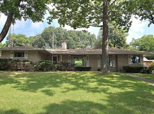 35 N Sycamore Ter, Canton, IL 61520