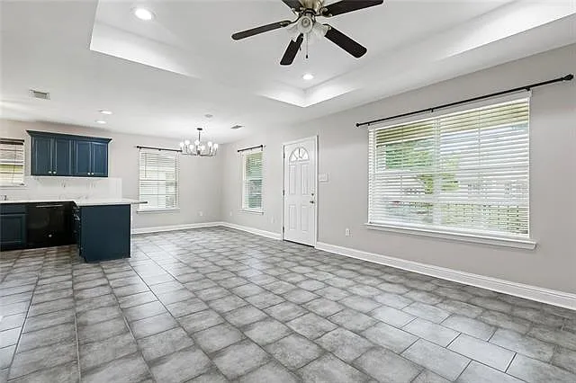 3 bed, 2.0 bath, 1530 sqft, $1,875 — Photo 2
