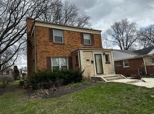 107 N Emerson St, Mt Prospect, IL 60056