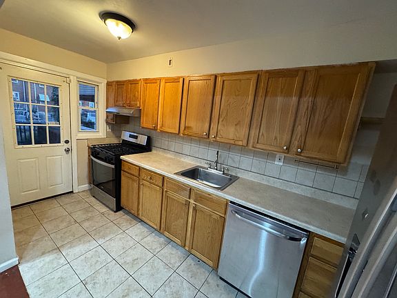 5th image of 7923 Saint Monica Dr