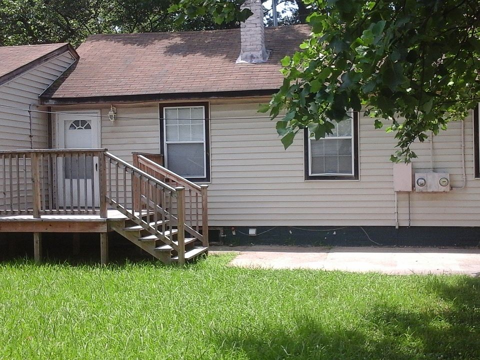 1st image of 1049 Warwick Ave #A