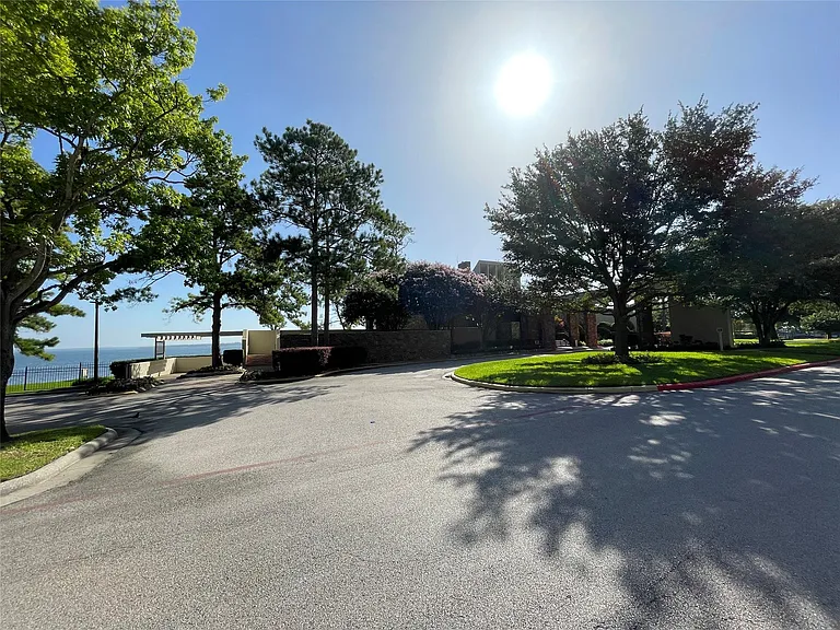 12315 Glenview Dr — Photo 27