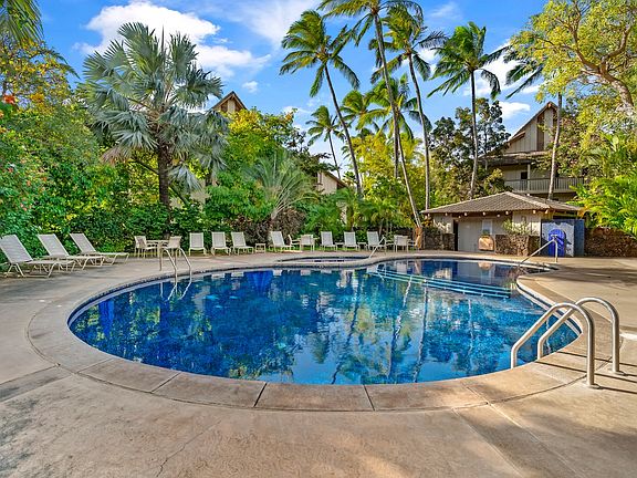 3rd image of 2721 Poipu Rd APT 433
