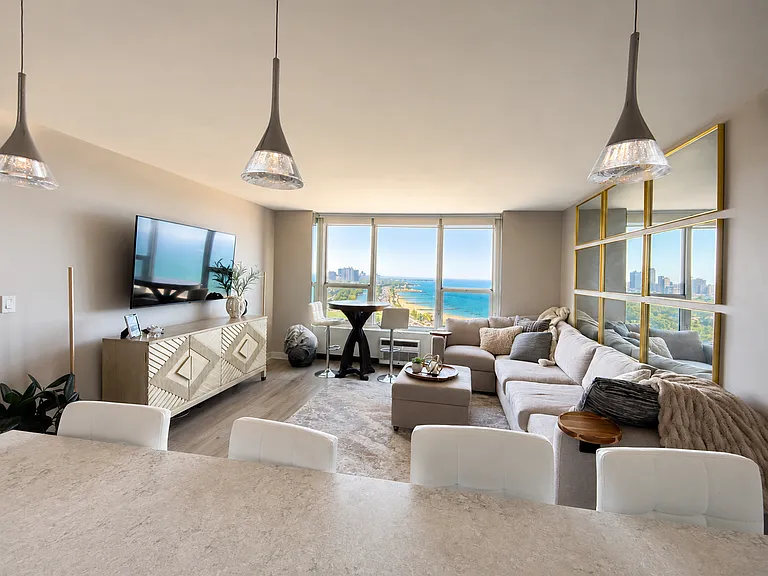 1550 N Lake Shore Dr #24C — Photo 3