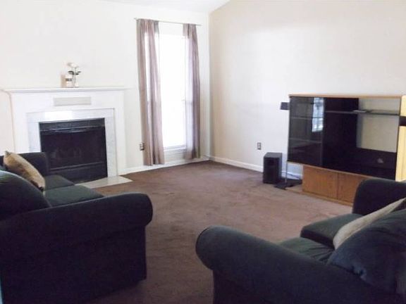 3rd image of 8478 William Moultrie Dr