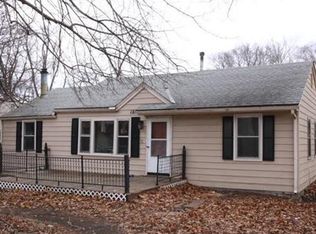 1208 E Fredrickson Dr, Olathe, KS 66061