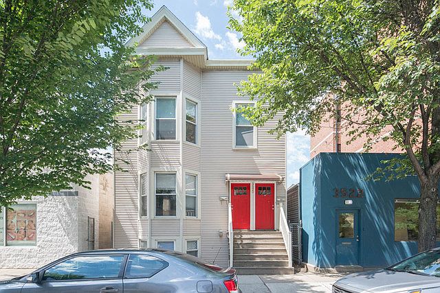 1st image of 3520 N Lincoln Ave Unit Garden