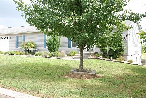 2nd image of 128 Danielle Dr