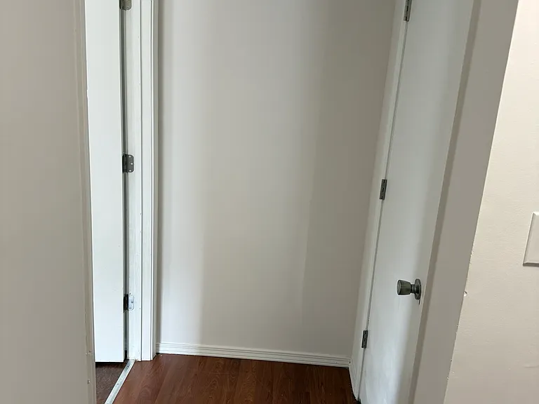 706 N Hamilton St — Photo 5