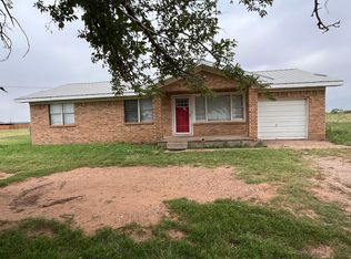 901 1st St, Hawley, TX 79525