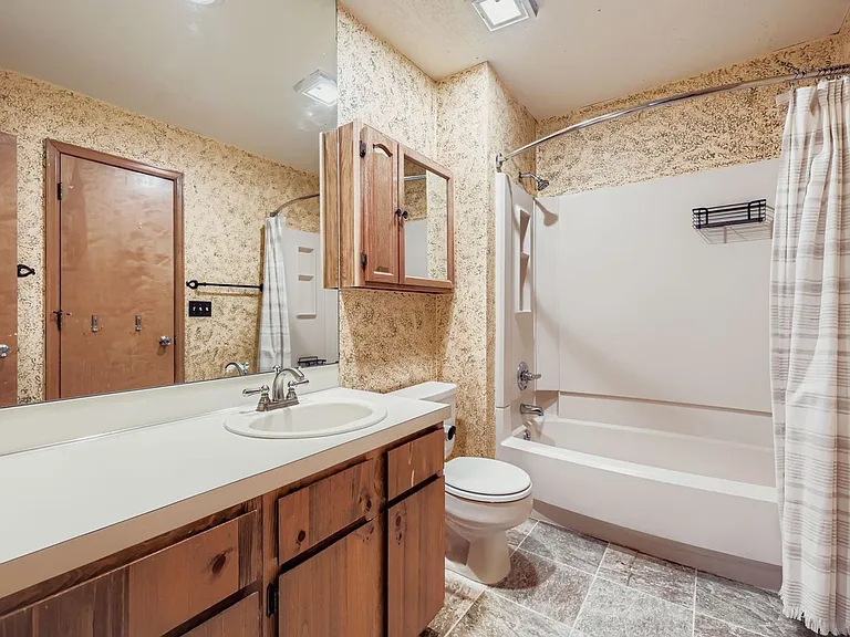345 N Chipmunk Cir — Photo 22