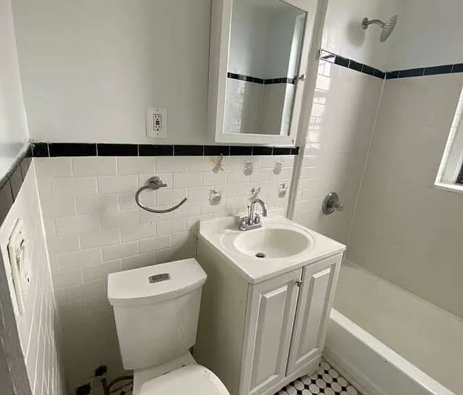 70 Ash St — Photo 4