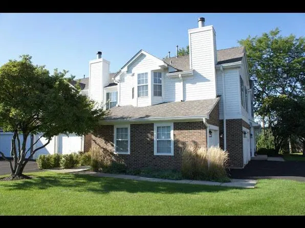 648 Portage Ct, Vernon Hills, IL 60061