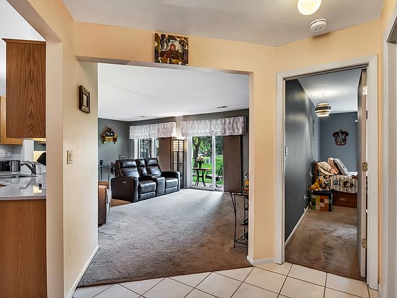 4th image of 1621 W Quail Ct Unit 1