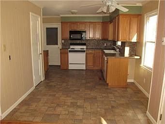 3rd image of 5430 Sherwood Dr