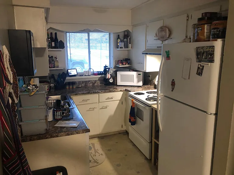 1015 Kavanaugh Blvd #A — Photo 8