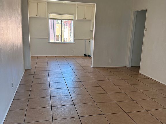 2nd image of 15844 Vanowen St APT 5