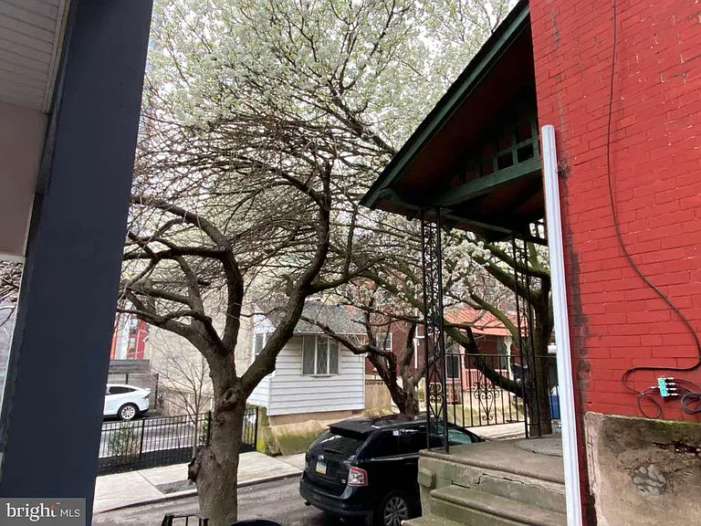 3215 Summer St — Photo 71