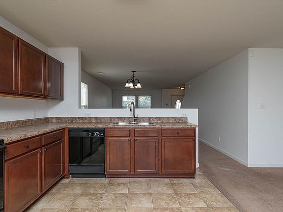 5th image of 139 David Barnes Dr