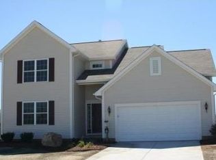 3801 Carnaby Dr, Lansing, MI 48906