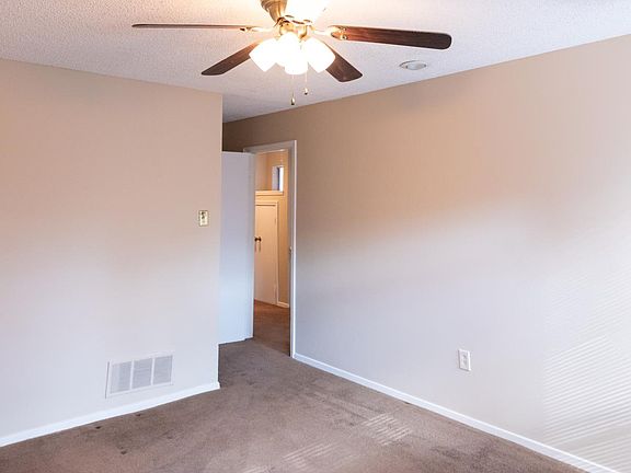 5th image of 3986 Grahamdale Cir APT C