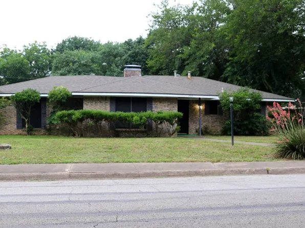 220 Bailey Dr, Desoto, TX 75115