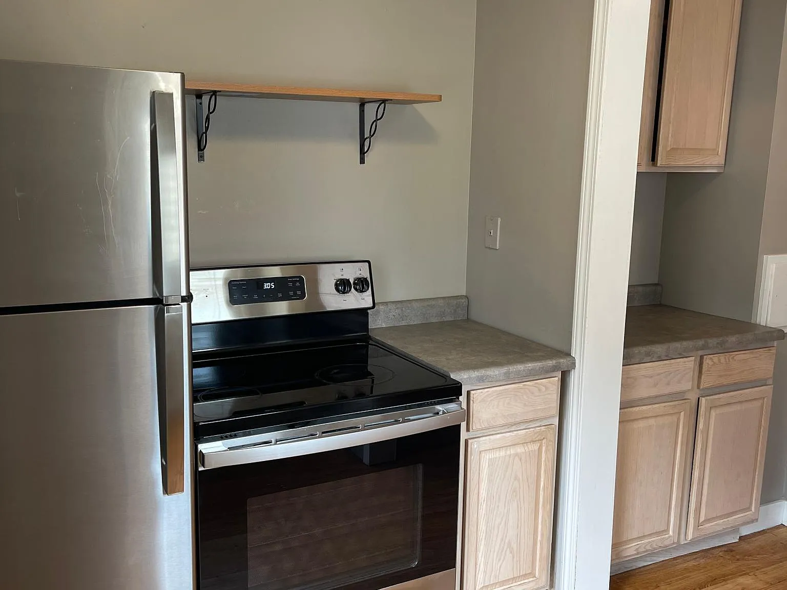 3 bed, 1800 sqft, $2,368 — Photo 4