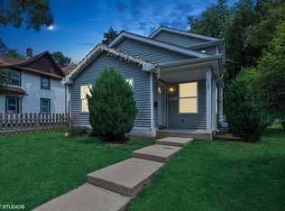 925 Adams St, Waukegan, IL 60085
