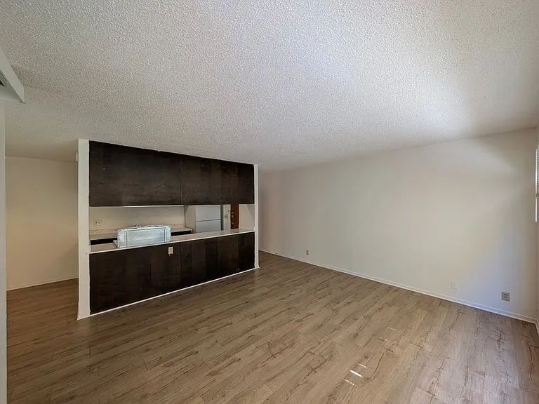 1925 Delaware St #2D — Photo 4
