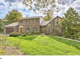 21 Rosemary Dr, Reading, PA 19608