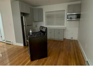 1315 E 222nd St #2F, Bronx, NY 10469