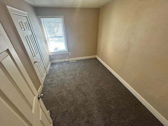 4th image of 968 Boston Ave