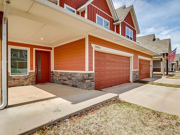 3rd image of 17601 Hampton Park Dr #A