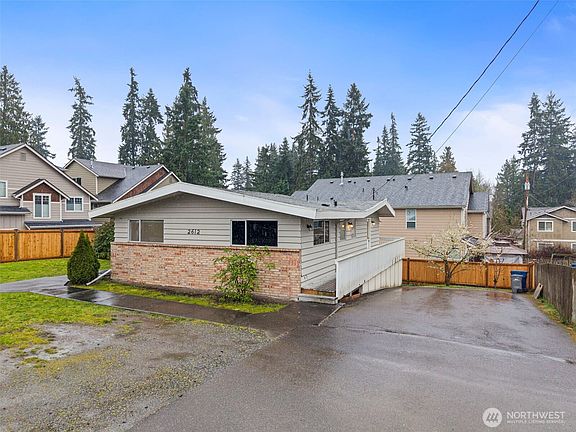 2nd image of 2612 204th Street SW