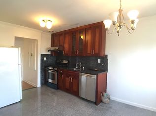 15034 16th Rd, Flushing, NY 11357