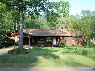 105 Mockingbird Ln, Linden, TX 75563