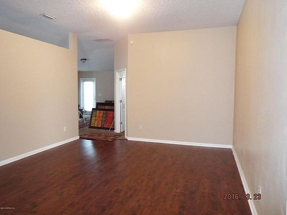 5th image of 3055 Rogers Ave