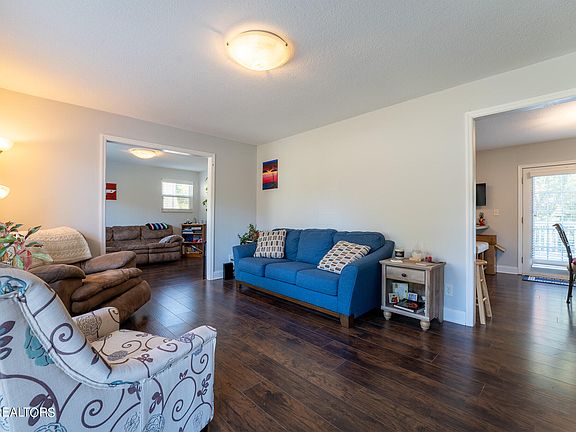 4th image of 7337 Meadowbrook Cir