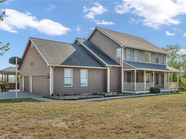 783 N 976th Rd, Lawrence, KS 66047