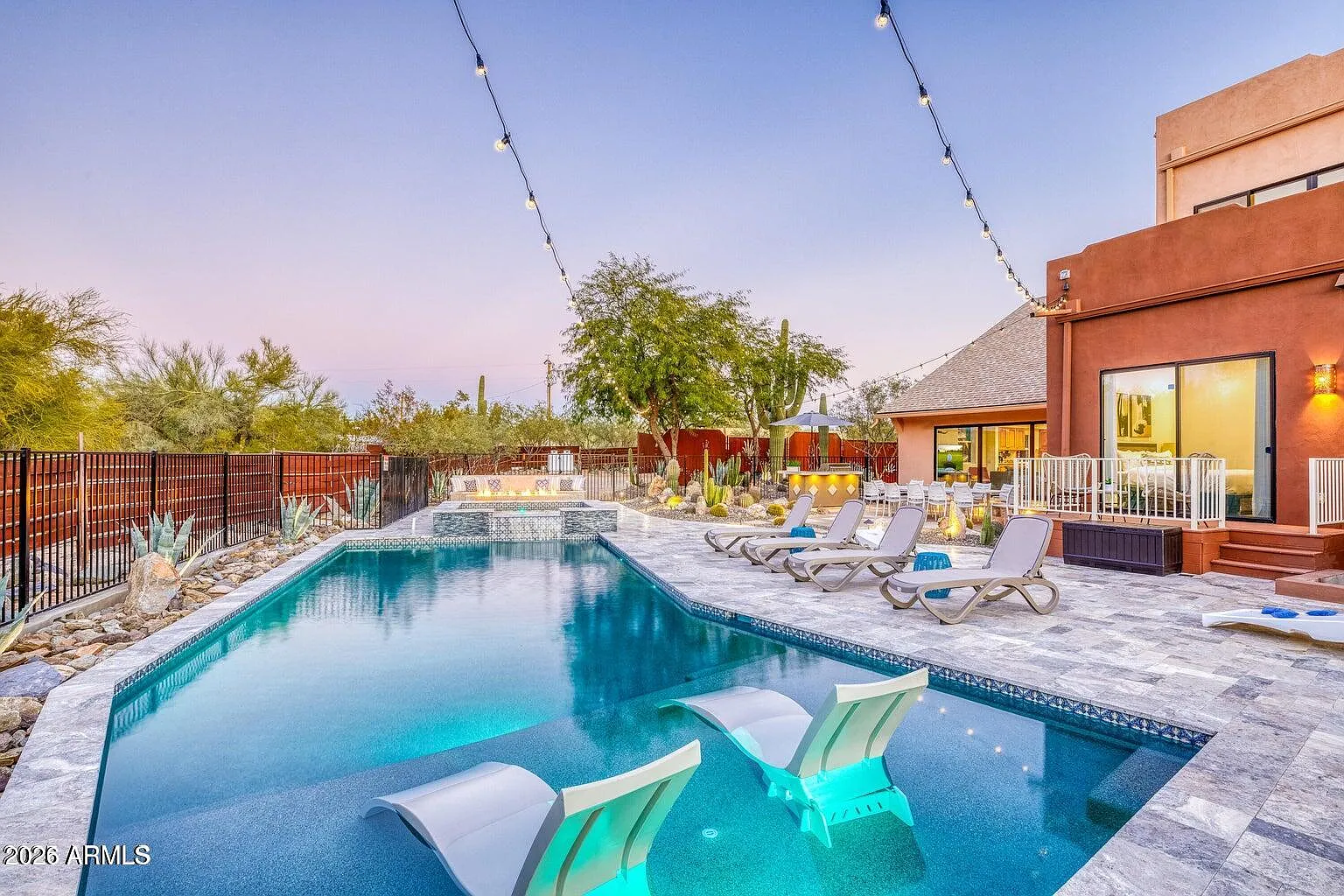 5 bed, 3.5 bath, 5096 sqft, $7,500 — Photo 1
