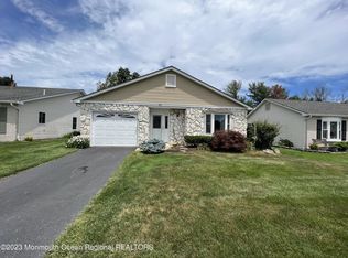 85 Mansfield Dr, Brick, NJ 08724