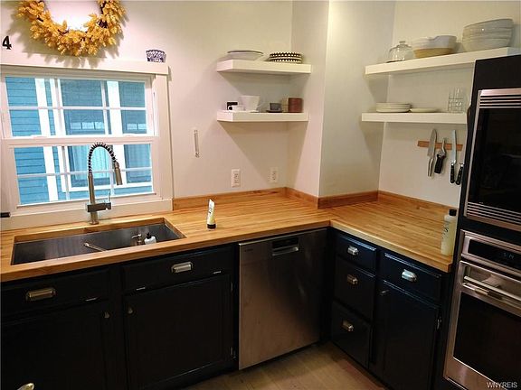 4th image of 164 Huntington Ave