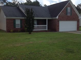 543 N Parker Church Rd, Raeford, NC 28376