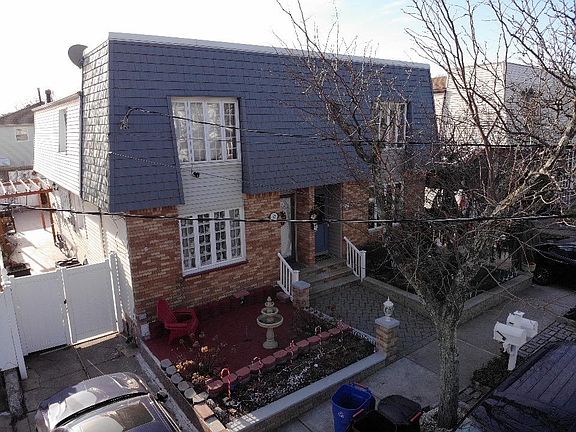 2nd image of 82 Thornycroft Ave
