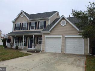 305 Pickwick Dr, Williamstown, NJ 08094