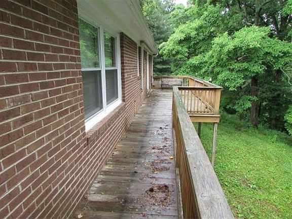 5th image of 4801 Linda Ct