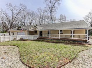 14621 Cherokee Ln, Grass Valley, CA 95945