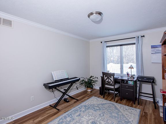 2nd image of 2114 Edington Dr SE #7