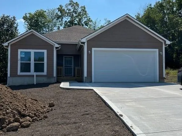 5211 E 39th St, Kansas City, MO 64130