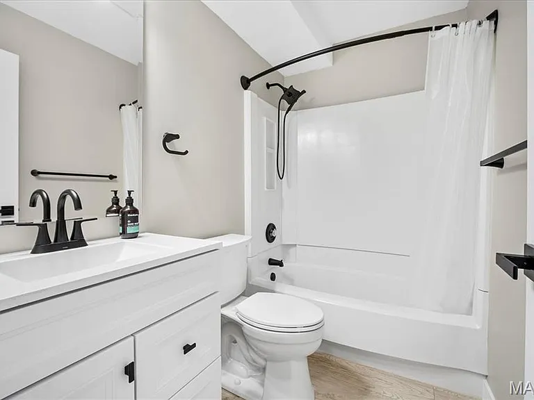 779 Boca Raton Dr #I — Photo 14